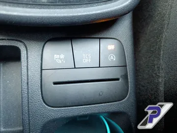 Car image 27