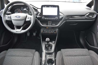 Car image 10