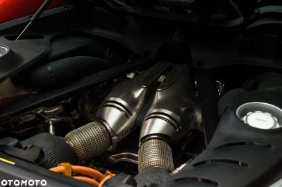 Car image 32