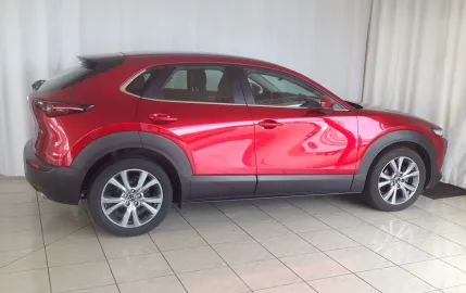 Car image 3