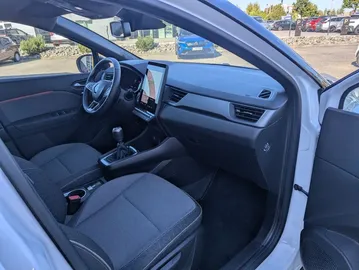 Car image 4