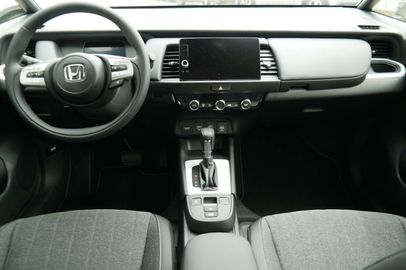 Car image 8