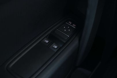 Car image 48