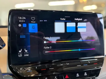 Car image 33