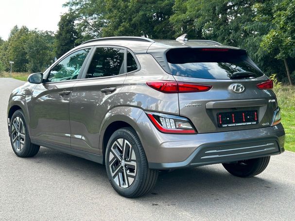 Hyundai Kona EV Trend 150 kW image number 3