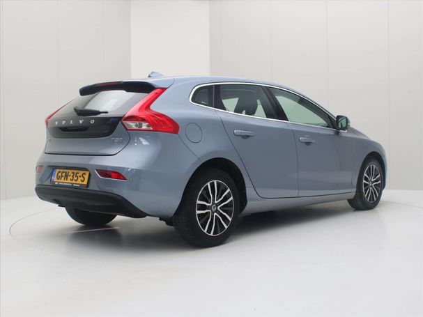 Volvo V40 T2 Inscription 90 kW image number 4