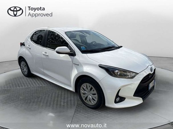 Toyota Yaris 1.5 Hybrid 85 kW image number 2