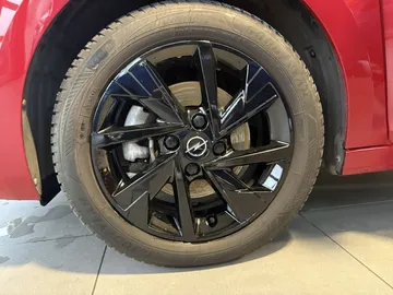 Car image 23