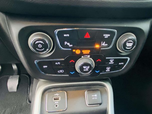 Jeep Compass 1.4 MultiAir Longitude 103 kW image number 23