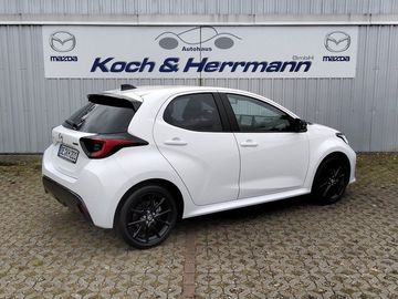 Car image 4