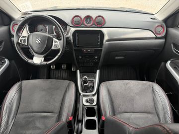 Car image 9