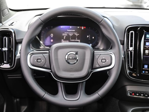 Volvo XC40 B3 Core 120 kW image number 6