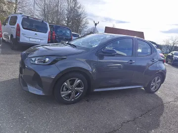 Car image 2