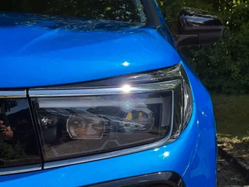 Car image 31
