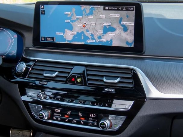 BMW 530i Touring xDrive 180 kW image number 5