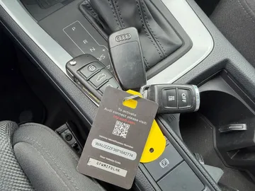 Car image 22