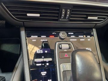 Car image 41