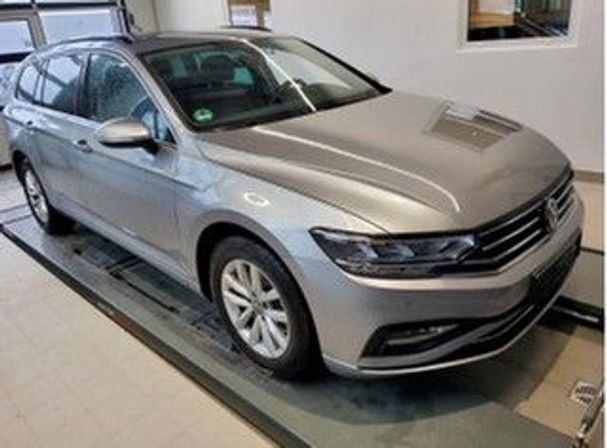 Volkswagen Passat Variant 2.0 TDI Business DSG 110 kW image number 3