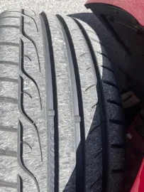Car image 36