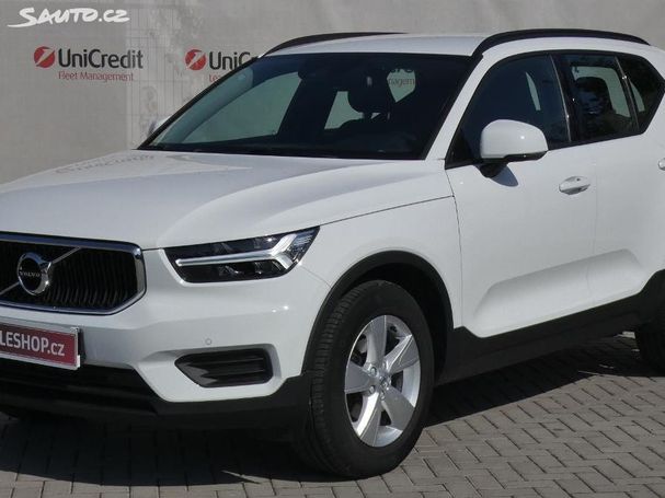 Volvo XC40 T3 Momentum 120 kW image number 1