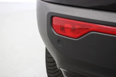 Car image 40