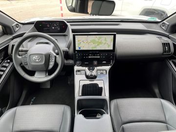 Car image 10