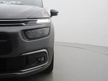 Car image 32
