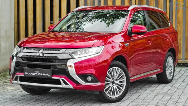 Mitsubishi Outlander 2.4 Plug-In Hybrid Plus 4WD 165 kW image number 2