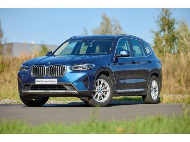 BMW X3 xDrive30e 215 kW image number 1