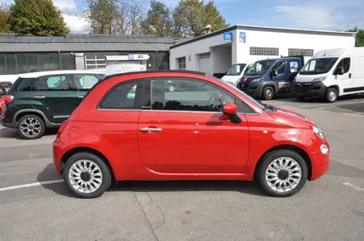 Car image 4