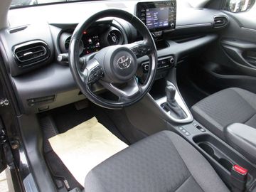 Car image 10