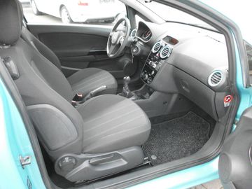 Car image 15