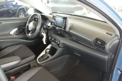 Car image 6