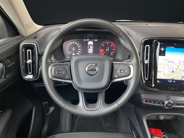 Volvo XC40 D3 Momentum 110 kW image number 11