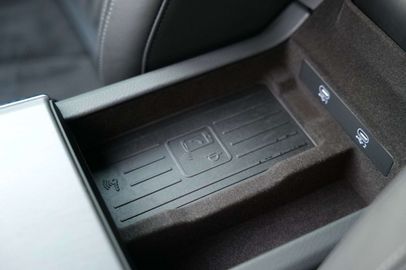 Car image 45