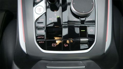 Car image 37