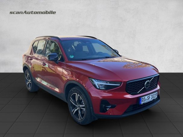 Volvo XC40 Plus Dark 120 kW image number 3