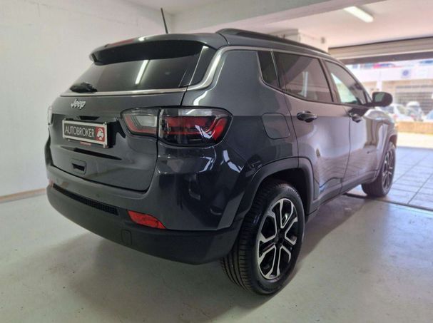 Jeep Compass Limited 96 kW image number 6