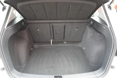 Car image 32