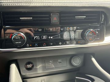 Car image 41