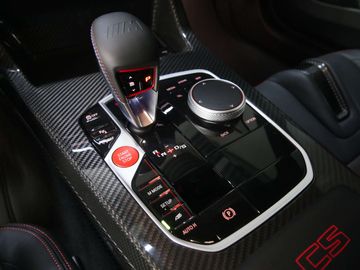 Car image 26