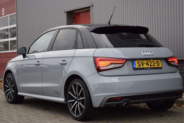 Audi A1 1.0 TFSI S-line Sport Sportback 70 kW image number 2