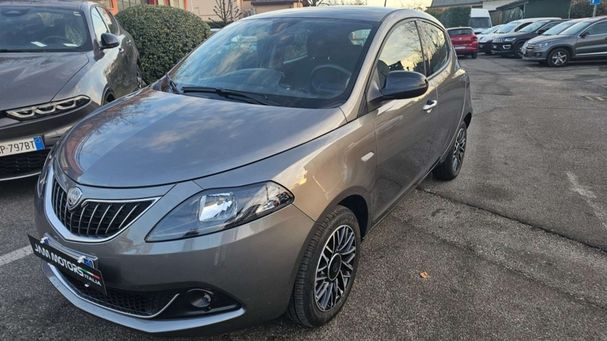 Lancia Ypsilon 51 kW image number 1