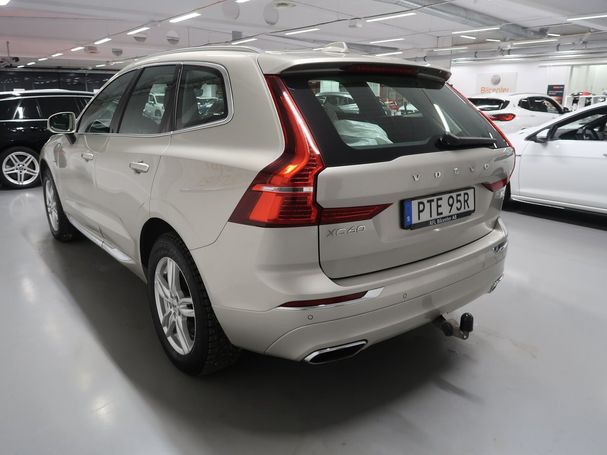 Volvo XC60 T6 Recharge AWD 250 kW image number 8