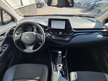 Car image 10