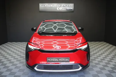 Car image 3