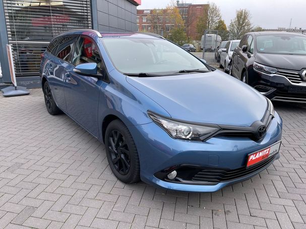 Toyota Auris T 85 kW image number 1