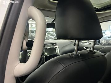 Car image 36