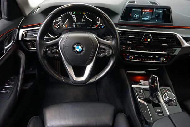 BMW 520d Touring 140 kW image number 3