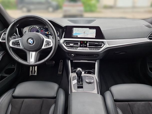 BMW 330d Touring xDrive 195 kW image number 10